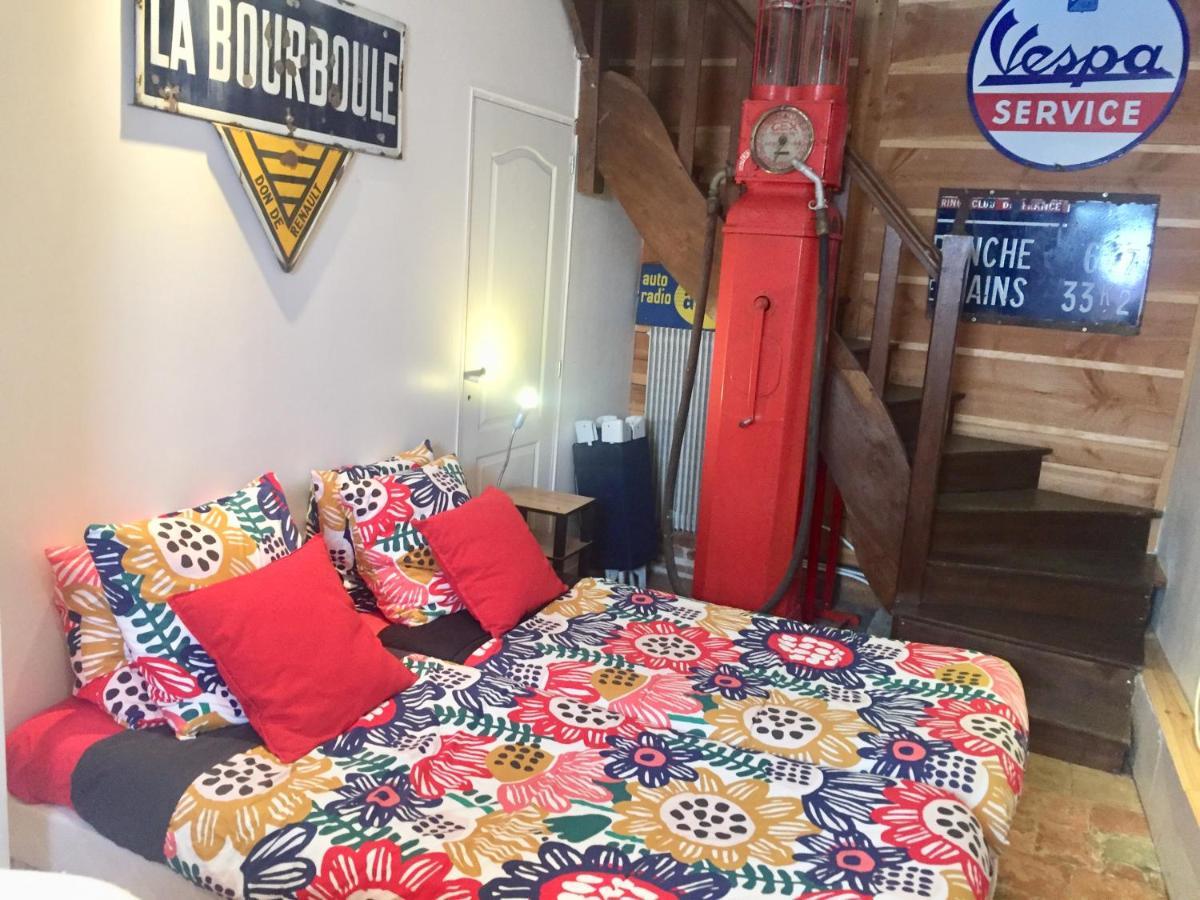 Les Maitres Sonneurs Bed and Breakfast Huriel Εξωτερικό φωτογραφία