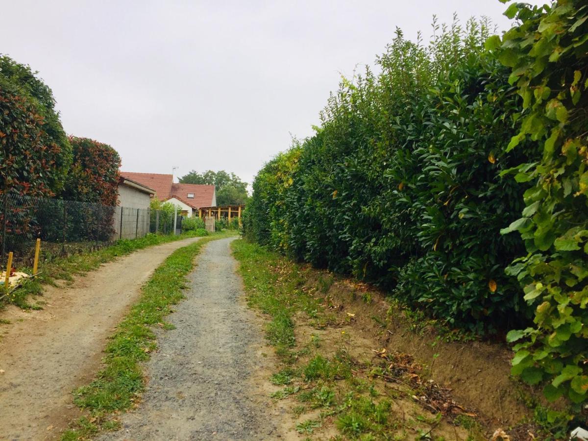 Les Maitres Sonneurs Bed and Breakfast Huriel Εξωτερικό φωτογραφία