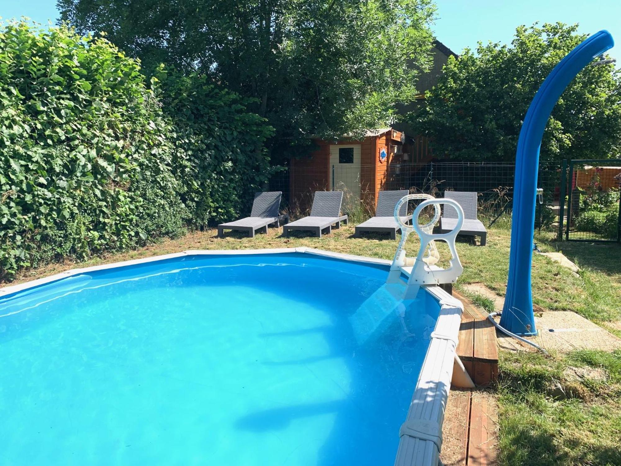 Les Maitres Sonneurs Bed and Breakfast Huriel Εξωτερικό φωτογραφία