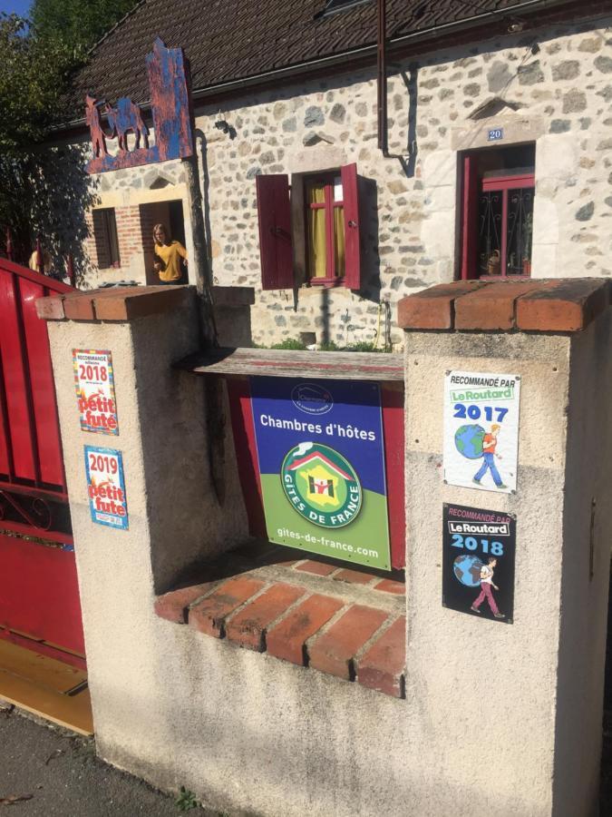 Les Maitres Sonneurs Bed and Breakfast Huriel Εξωτερικό φωτογραφία